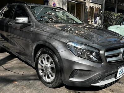 Usata Mercedes GLA200 Premium 136 CV (100 kW) 2015 Grigio SUV