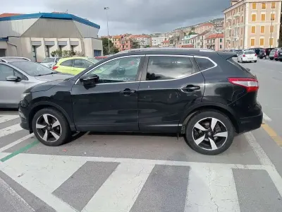 Usata Nissan Qashqai 360º 115 CV (84 kW) 2015 Nero SUV