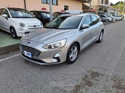 Usata Ford Focus 95 CV (69 kW) 2018 Argento Berlina