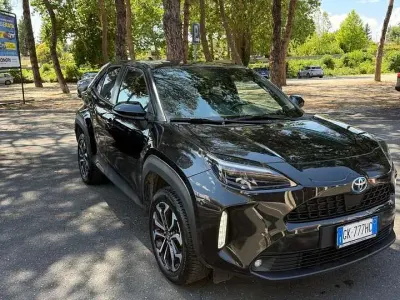 Usata Toyota Yaris Cross Lounge 92 CV (67 kW) 2022 Other SUV