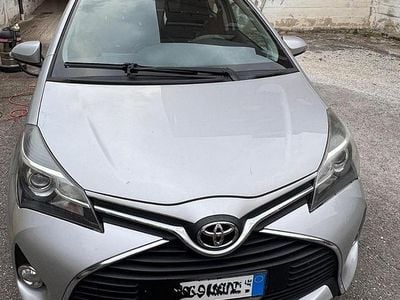 Usata Toyota Yaris 2016 Grigio Berlina