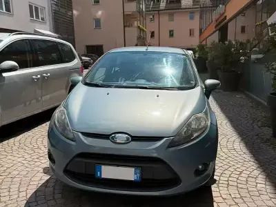 Usata Ford Fiesta 68 CV (50 kW) 2011 Berlina