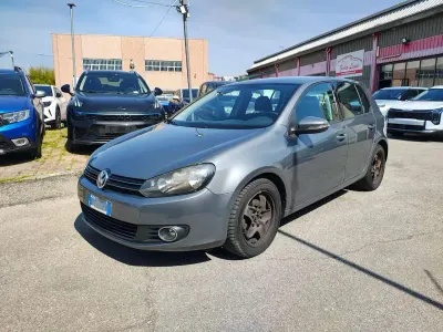 Usata VW Golf VI Comfortline 105 CV (77 kW) 2010 Grigio Utilitaria