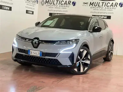 Usata Renault Megane E-Tech Techno 161 kW (220 CV) 2023 Grigio chiaro