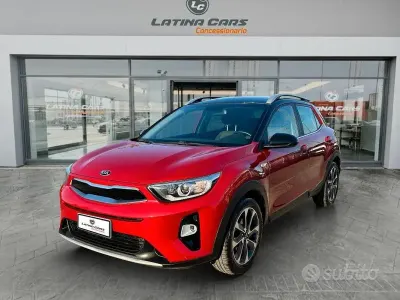 Usata Kia Stonic Style 97 CV (71 kW) 2020 Rosso SUV