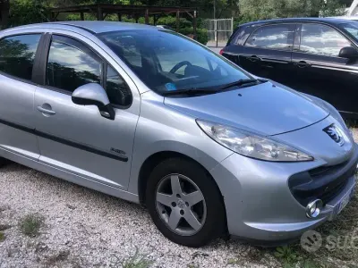 Usata Peugeot 207 Sport 73 CV (53 kW) 2009 Grigio Berlina