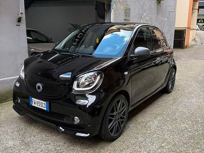 Usata Smart ForFour Brabus 90 CV (66 kW) 2017 Nero Utilitaria