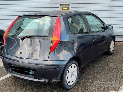 Usata Fiat Punto 2002 Berlina