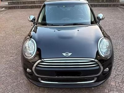 Usata Mini One D 95 CV (69 kW) 2017 Nero Utilitaria