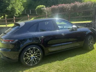 Usata Porsche Macan T 265 CV (194 kW) 2022 Nero SUV