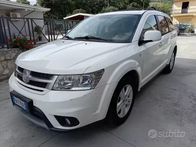 Usata Fiat Freemont 170 CV (125 kW) 2012 Bianco SUV