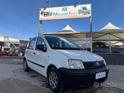 Usata Fiat Panda Active 54 CV (39 kW) 2010 Bianco Utilitaria