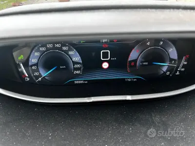 Usata Peugeot 3008 Active 120 CV (88 kW) 2018 Grigio SUV