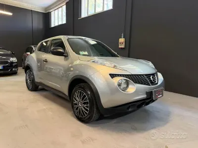 Usata Nissan Juke Acenta 110 CV (80 kW) 2013 Grigio SUV