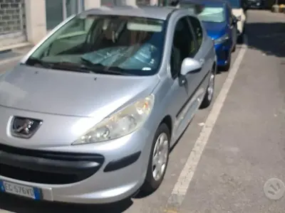 Usata Peugeot 207 73 CV (53 kW) 2010 Bianco Berlina