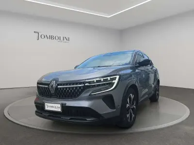 Usata Renault Austral Techno 131 CV (96 kW) 2023 Grigio SUV