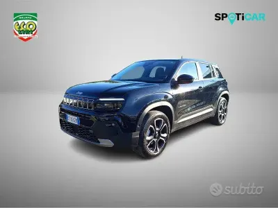 Begagnad Jeep Avenger Summit 101 HK (74 kW) 2024 Grå SUV
