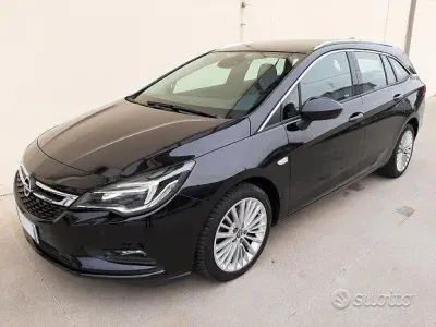 Usata Opel Astra Innovation 136 CV (100 kW) 2017 Nero Station wagon