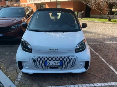 Usata Smart ForTwo Electric Drive Passion 41 kW (56 CV) 2022 Bianco Berlina