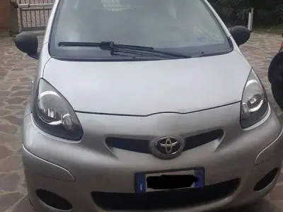 Usata Toyota Aygo 68 CV (50 kW) 2012 Utilitaria