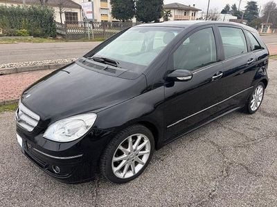 Usata Mercedes B200 Chrome 140 CV (102 kW) 2007 Nero Monovolume