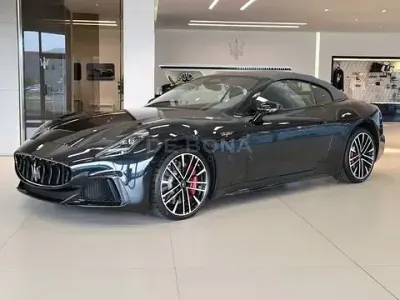 Nuova Maserati GranCabrio 551 CV (405 kW) 2025 Nero Cabrio