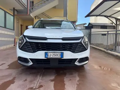 Usata Kia Sportage Style 136 CV (100 kW) 2023 Bianco SUV