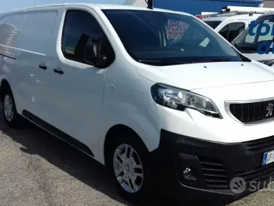 Usata Peugeot Traveller 2021 Bianco Monovolume