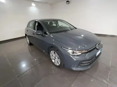 Usata VW Golf VIII Style 150 CV (110 kW) 2025 Grigia Berlina