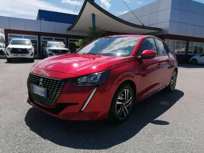 Usata Peugeot 208 GT 101 CV (74 kW) 2021 Rosso Utilitaria