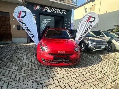 Usata Fiat 600 La Prima 101 CV (74 kW) 2024 Rosso SUV