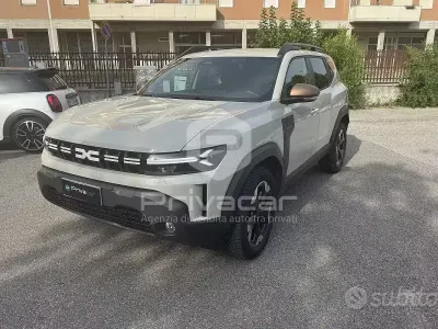 Usata Dacia Duster Extreme 131 CV (96 kW) 2024 Giallo SUV