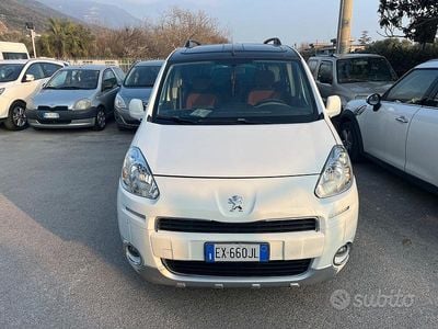 Usata Peugeot Partner Tepee Outdoor 115 CV (84 kW) 2014 Bianco Monovolume