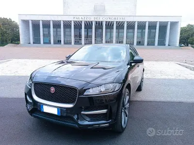 Usata Jaguar F-Pace R-Sport 180 CV (132 kW) 2017 Nero SUV