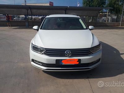 Usata VW Passat Trendline 120 CV (88 kW) 2018 Bianco Station wagon