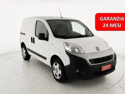 Usata Fiat Fiorino 77 CV (56 kW) 2020 Bianco pastello Monovolume