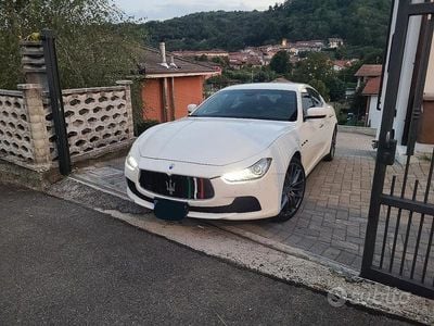 Usata Maserati Ghibli 411 CV (302 kW) 2016 Bianco Berlina