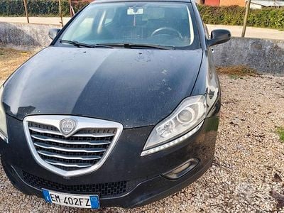 Usata Lancia Delta 120 CV (88 kW) 2012 Nero Utilitaria