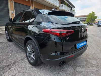 Usata Alfa Romeo Stelvio Executive 210 CV (154 kW) 2018 Nero SUV