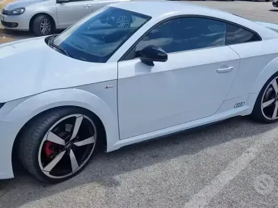 Begagnad Audi TT 230 HK (169 kW) 2019 Vit Sportkupé