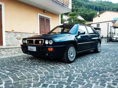 Usata Lancia Delta 205 CV (150 kW) 1992 Blu Utilitaria