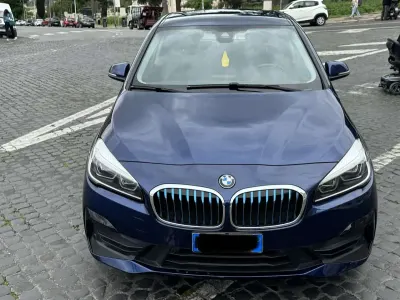Usata BMW 225 Active Tourer iPerformance 136 CV (100 kW) 2019 Blu/azzurro Monovolume