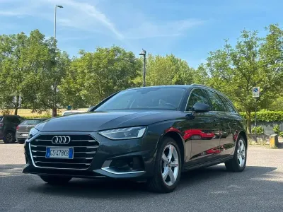 Usata Audi A4 Advanced 135 CV (99 kW) 2024 Grigio Berlina