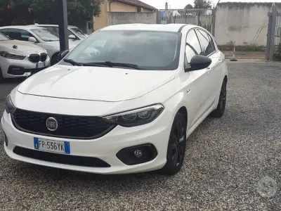 Usata Fiat Tipo 120 CV (88 kW) 2018 Bianco Berlina