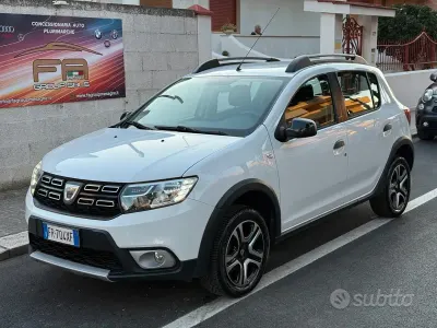Usata Dacia Sandero 90 CV (66 kW) 2018 Bianco Berlina