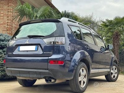 Usata Mitsubishi Outlander Instyle 140 CV (102 kW) 2009 SUV