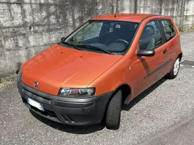 Usata Fiat Punto 60 CV (44 kW) 2000 Giallo Utilitaria