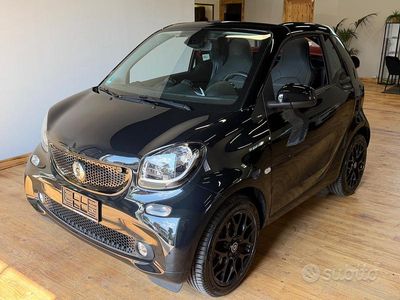 Begagnad Smart ForTwo Cabrio Prime 71 HK (52 kW) 2018 Svart Cab