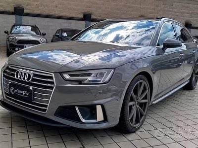 Begagnad Audi A4 S-Line 190 HK (139 kW) 2019 Grå Kombi