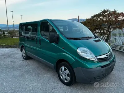 Usado Opel Vivaro 114 CV (83 kW) 2012 Blanco Monovolumen